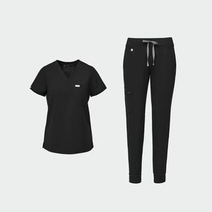 GUC black figs size xxs set. Regular rise of joggers!